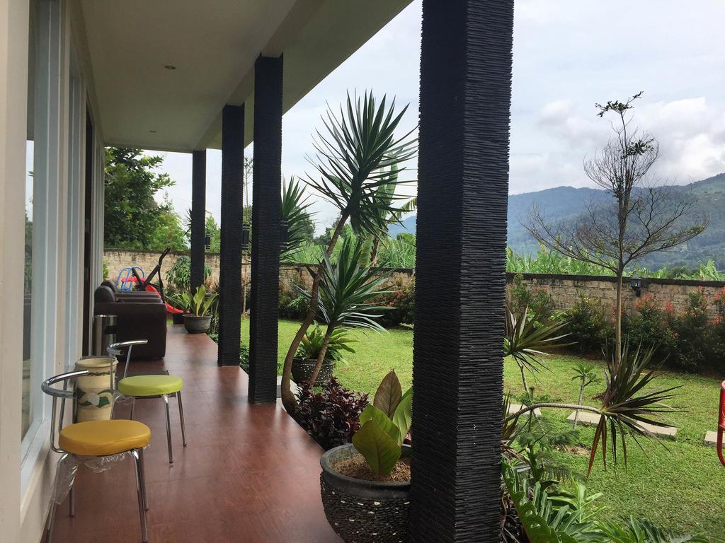 Avilla Puncak Dış mekan fotoğraf